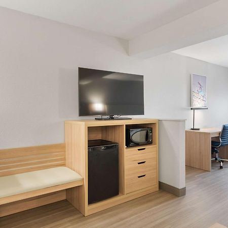 Best Western Lake Oswego Hotel & Suites Bagian luar foto